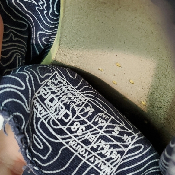 Hey Dude Wally Youth Navy Loafer Slip on shoes sz Y6-L7 - Picture 9 of 12